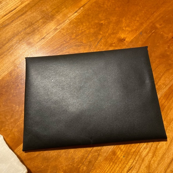 Tribe Alive Leather Pouch Wallet - Picture 7 of 8